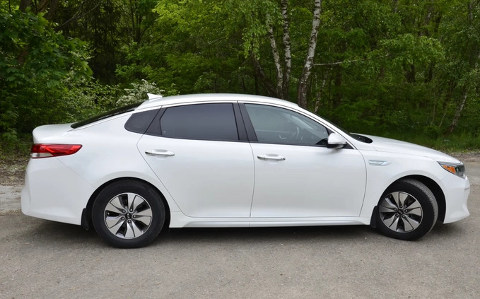 Kia Optima cena 66500 przebieg: 112800, rok produkcji 2017 z Warszawa małe 301